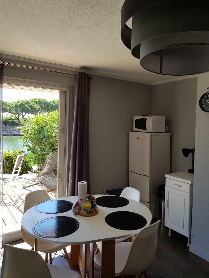 Marina Village Saint-Cyprien  Exterior photo